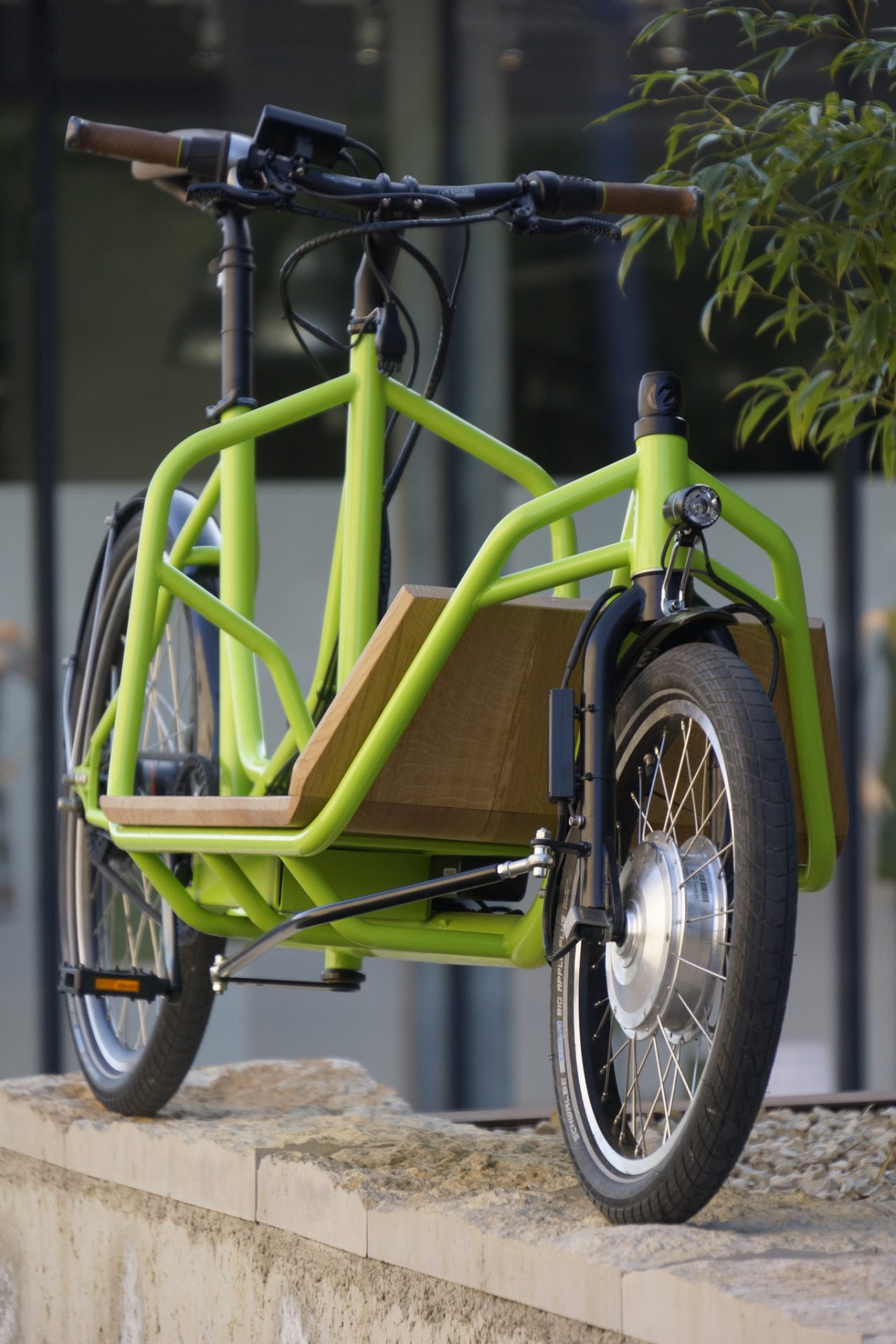 lightest electric cargo bike